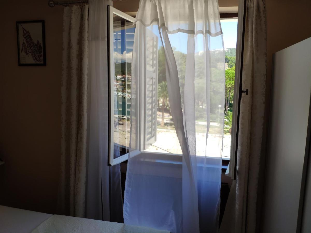 Rab-Centar Ξενοδοχείο Ραμπ Εξωτερικό φωτογραφία